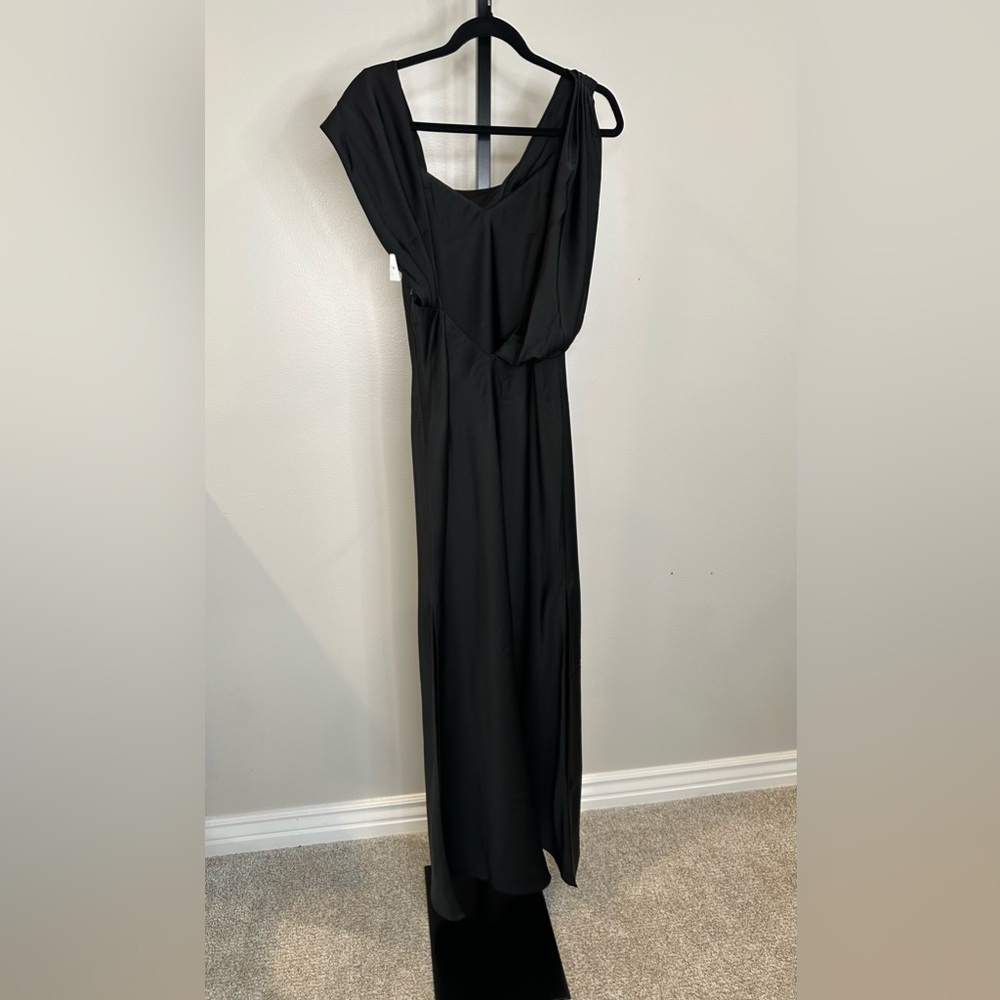FAME and PARTNERS Francois Drape Gown - Picture 6 of 9